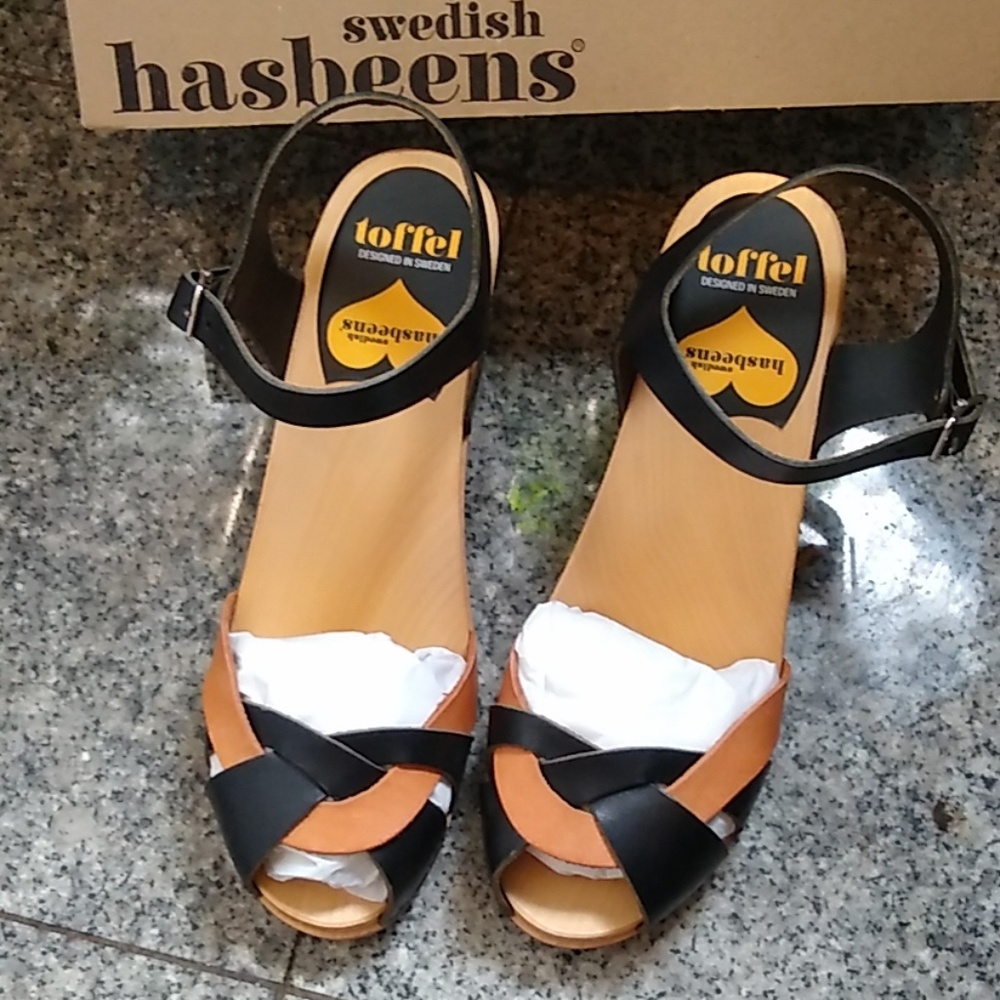 Swedish hasbeens Kringlan black natural size 39